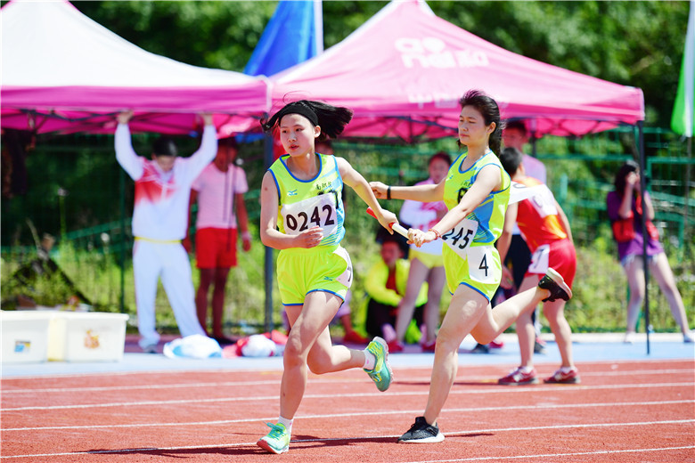 專題報道第九期丨南充市第二屆中等職業(yè)學(xué)校學(xué)生田徑錦標(biāo)賽圓滿謝幕