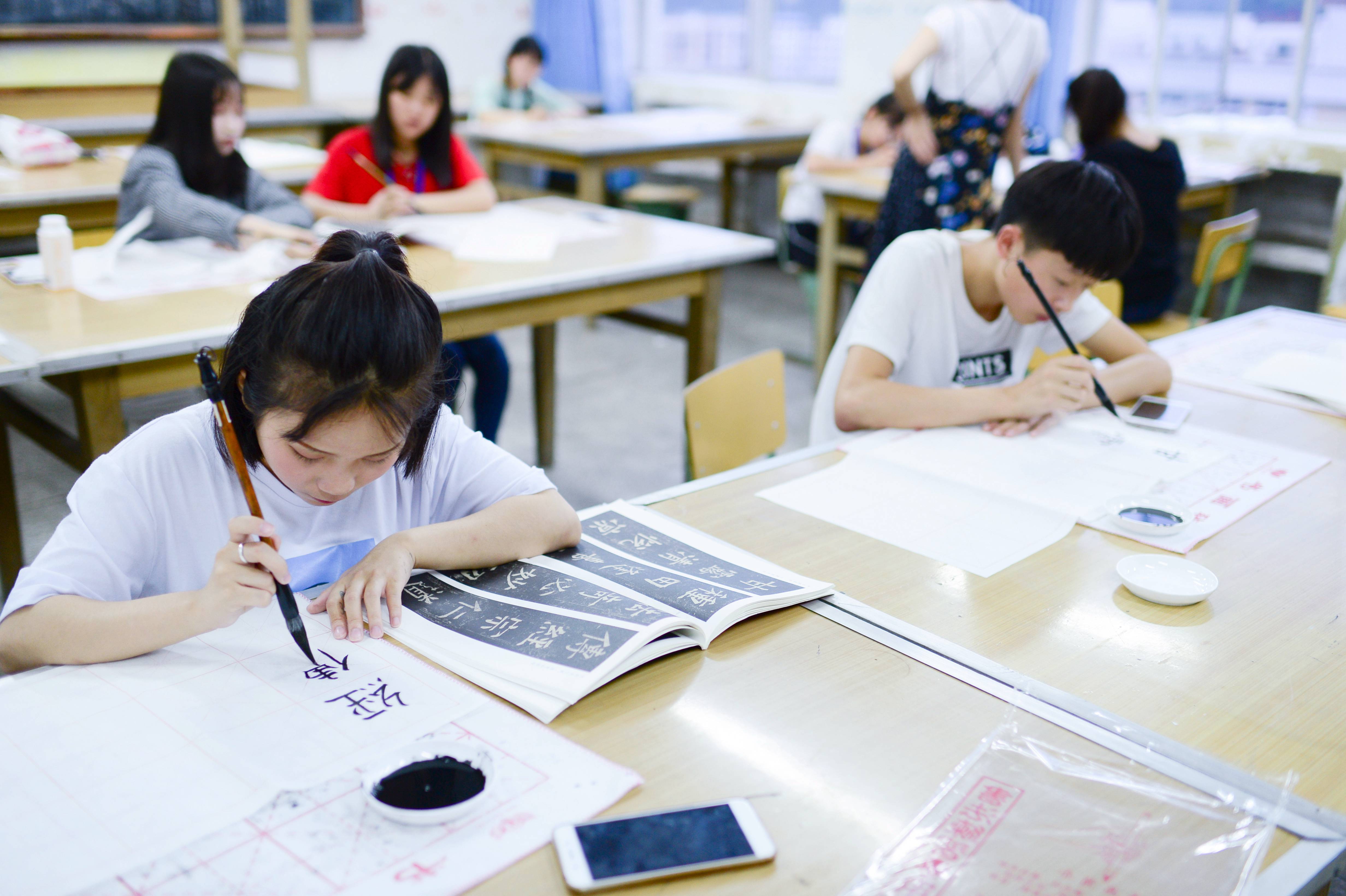 魅力選修課第六期之練書法的孩子們