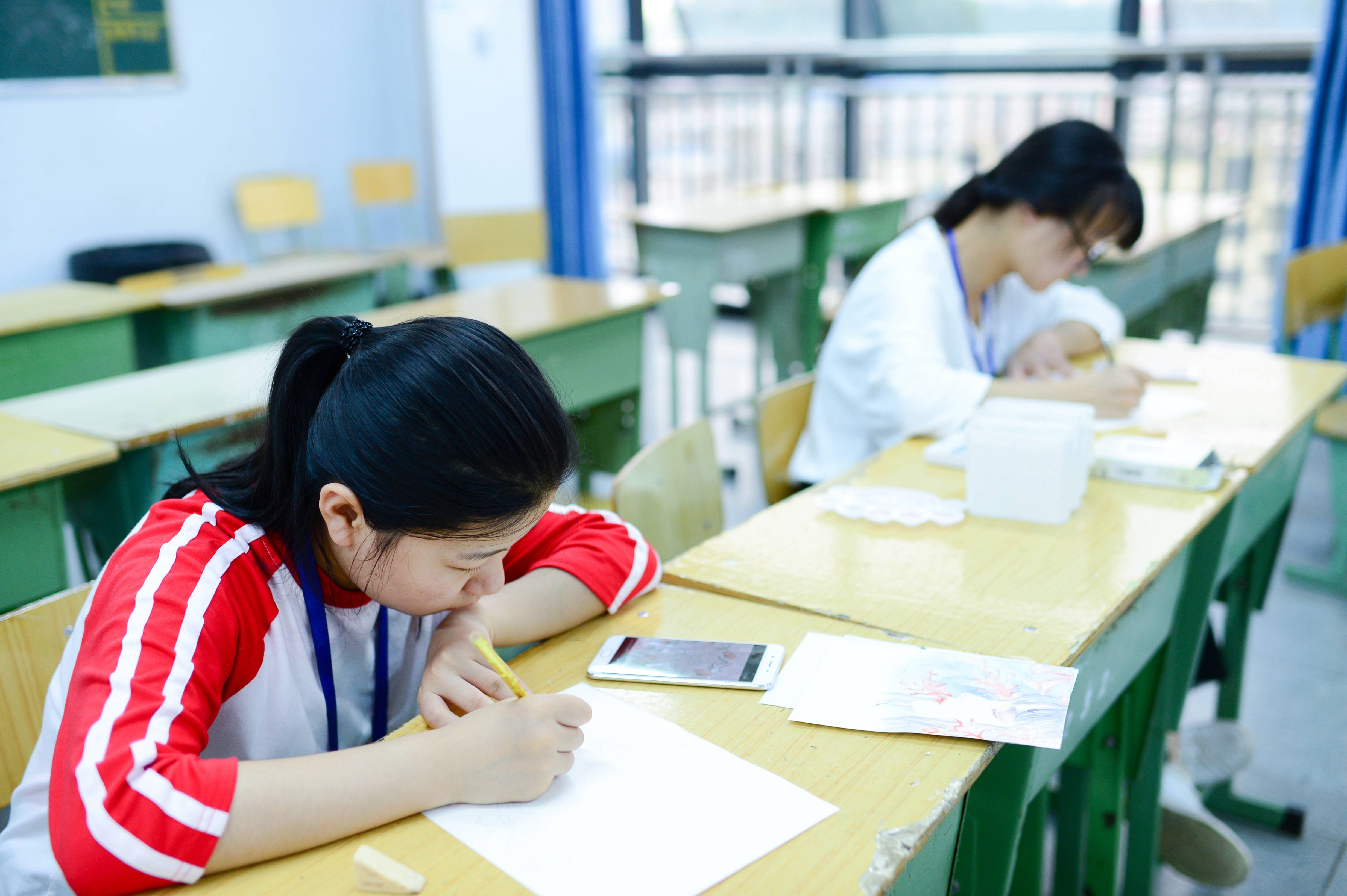 魅力選修課第十一期之水彩課堂上的孩子們