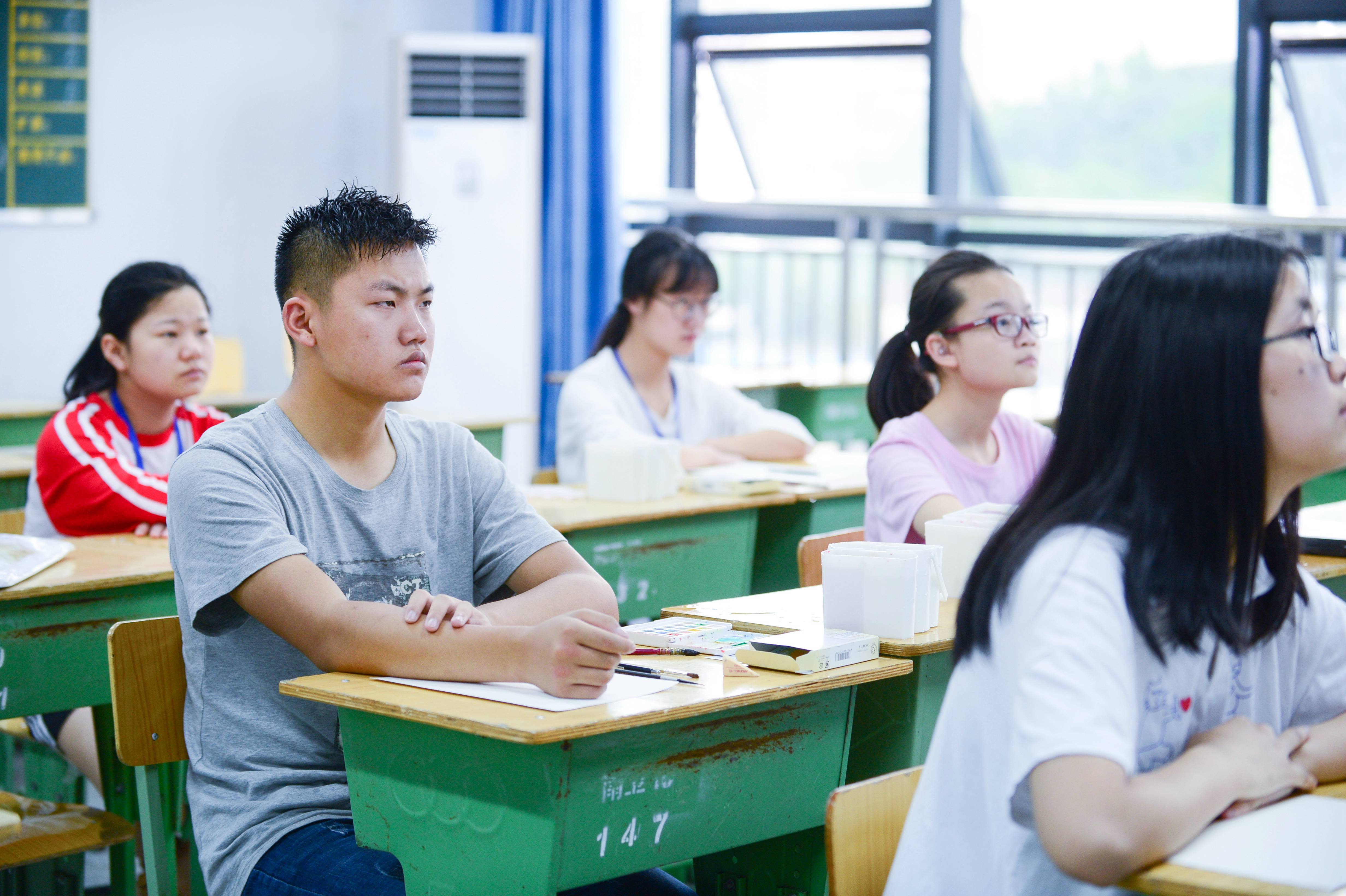 魅力選修課第十一期之水彩課堂上的孩子們