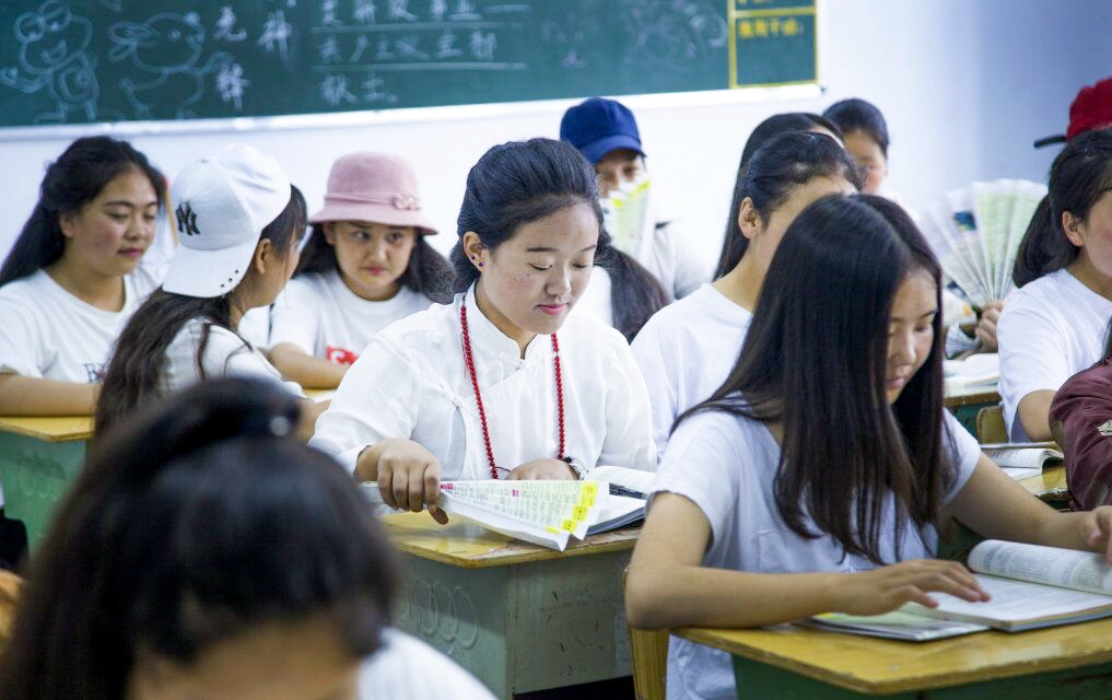 在南衛(wèi)蔚藍(lán)的天空下住著這樣一群小仙女