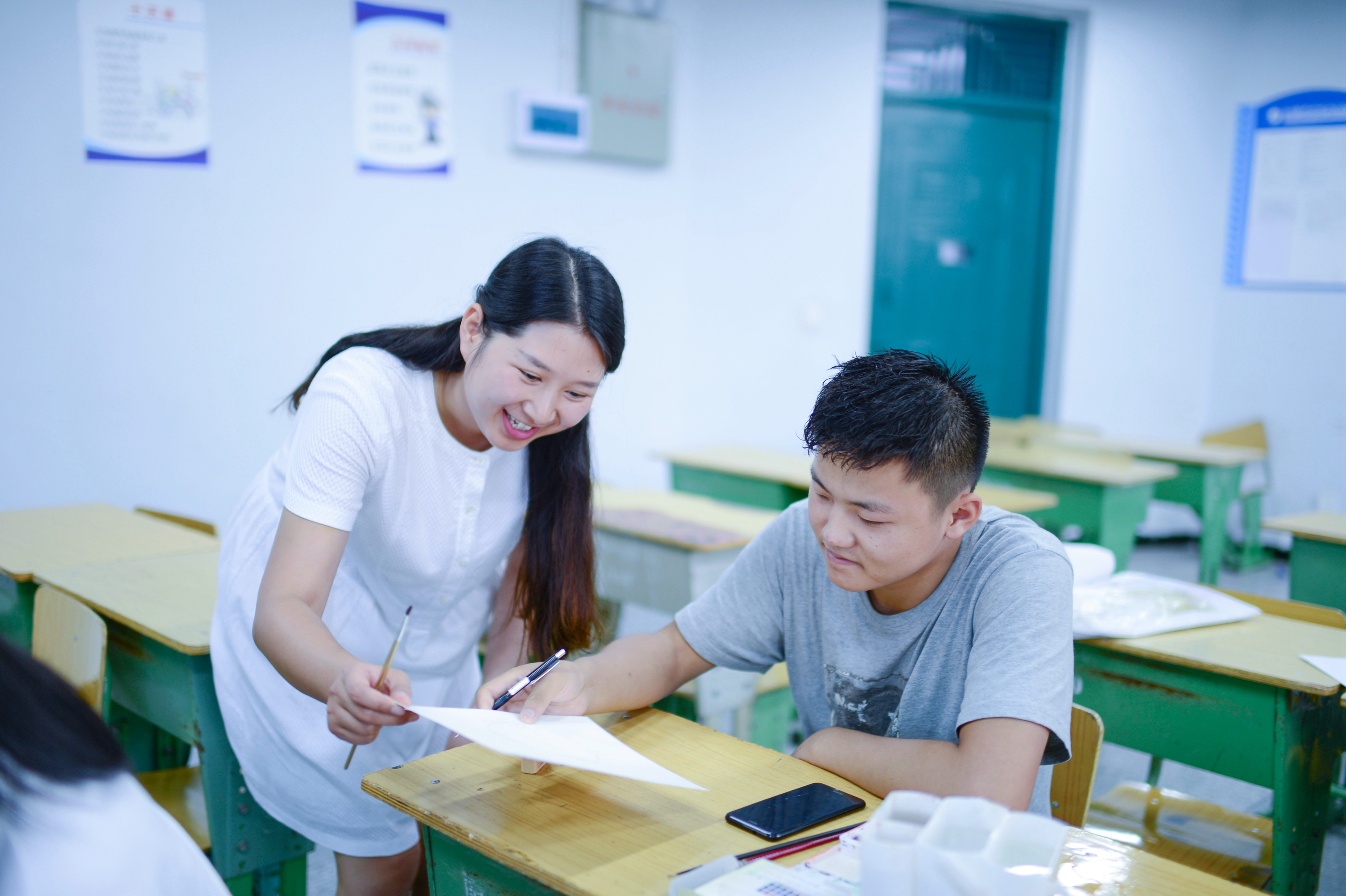 魅力選修課第十一期之水彩課堂上的孩子們