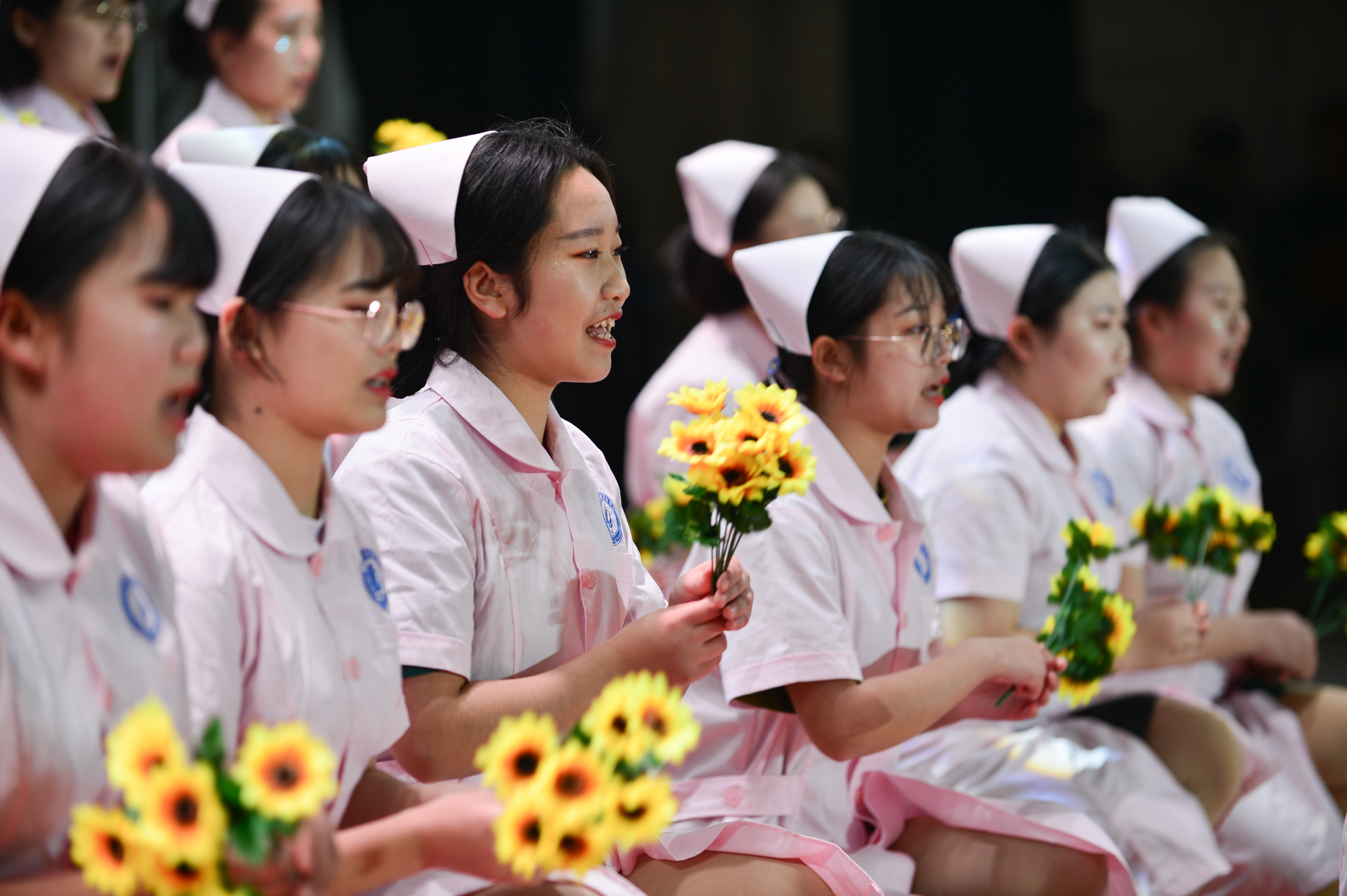 “壯麗70年 奮進新時代” 我校隆重舉行慶祝新中國成立70周年 暨2020元旦迎新文藝演出