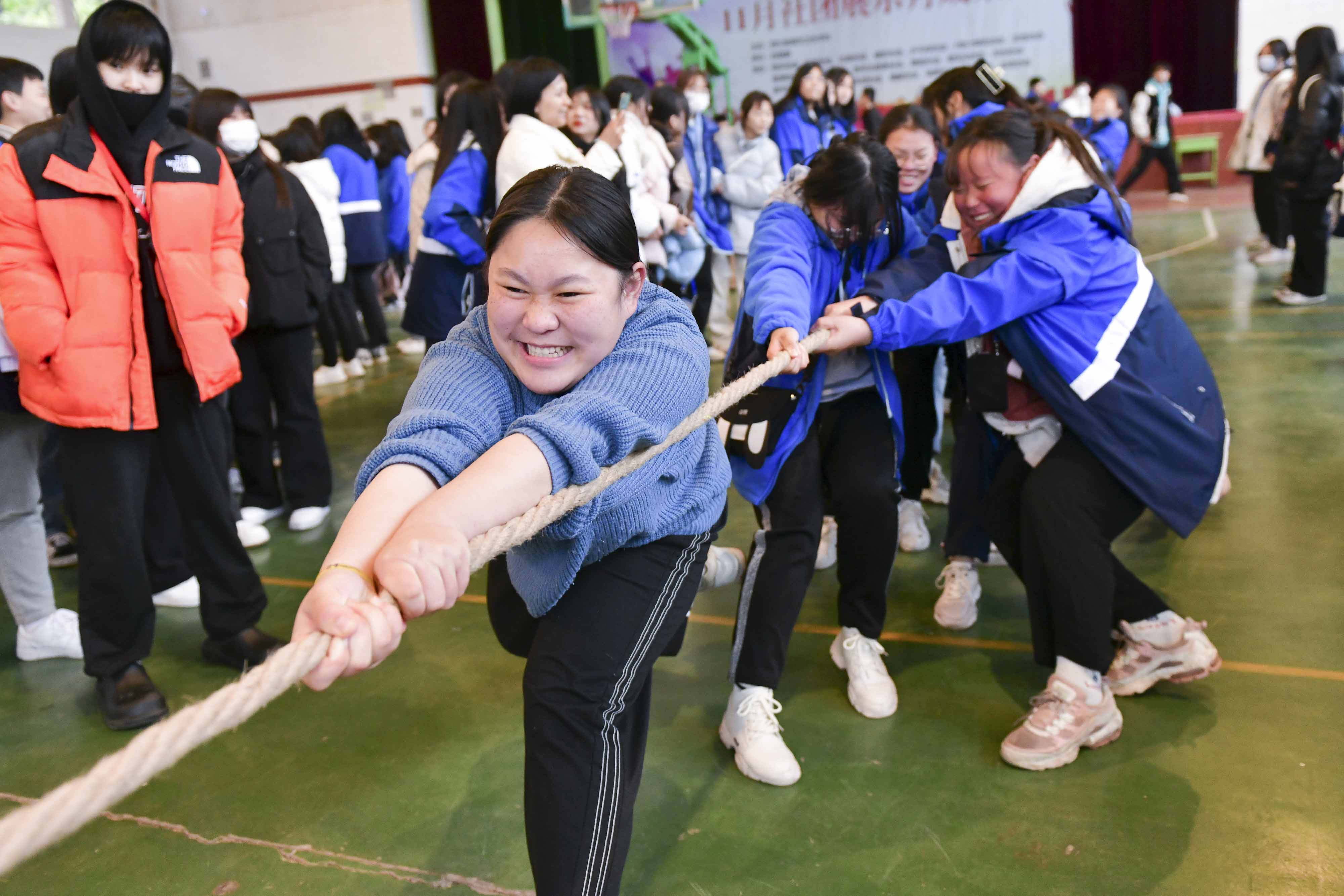 眾志成城一股繩，團(tuán)結(jié)一心展活力